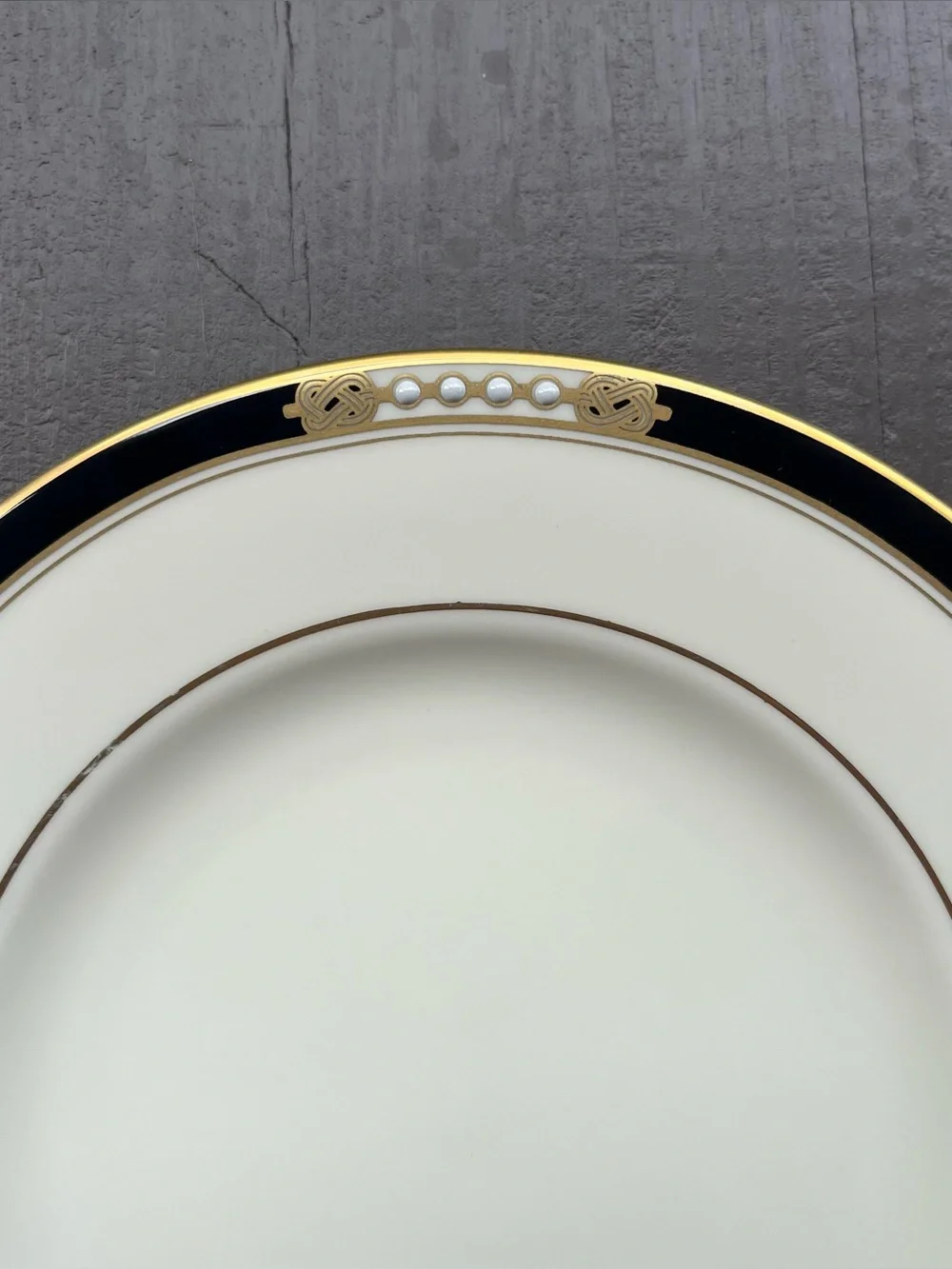 Vintage Lenox Hancock Presidential Collection Gold Black Bread Plate Raised Dots